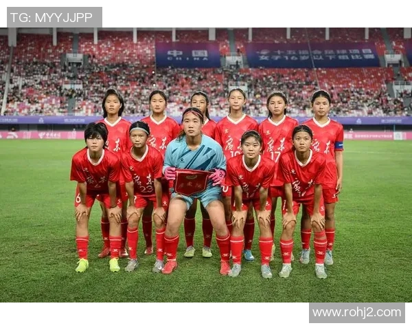 上海足球队在足球团队协作排行榜中荣获第五名展现出色团队精神与实力 上海足球队在足球团队协作排行榜中荣获第五名展现出色团队精神与实力