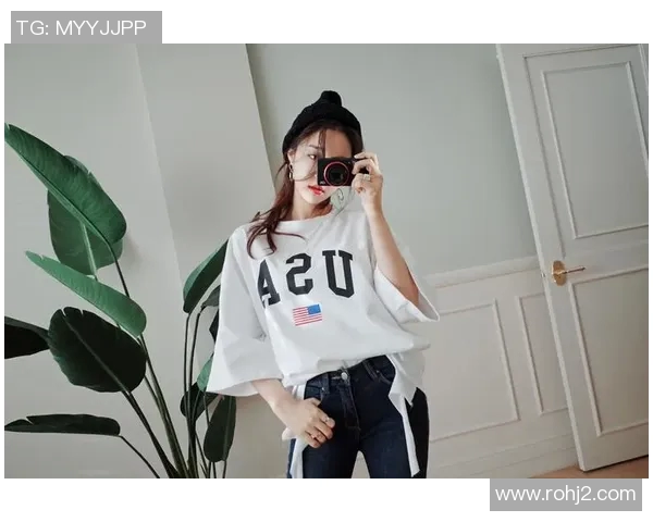 足球明星耳饰搭配男士时尚指南展现个性魅力与运动风格 足球明星耳饰搭配男士时尚指南展现个性魅力与运动风格