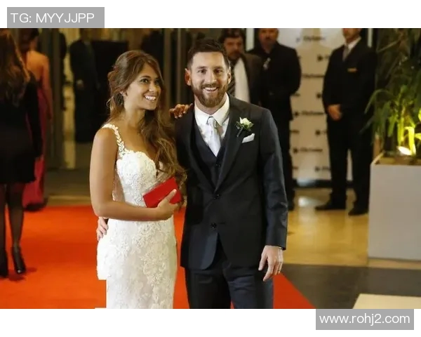 众多足球明星背后的女友们揭示了他们的爱情故事与生活点滴